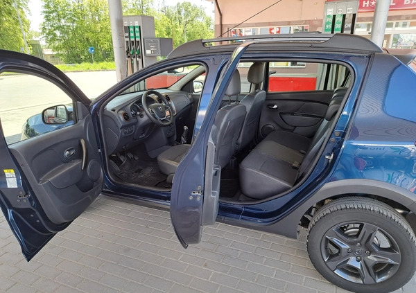 Dacia Sandero Stepway cena 38900 przebieg: 53000, rok produkcji 2017 z Ostrów Wielkopolski małe 529